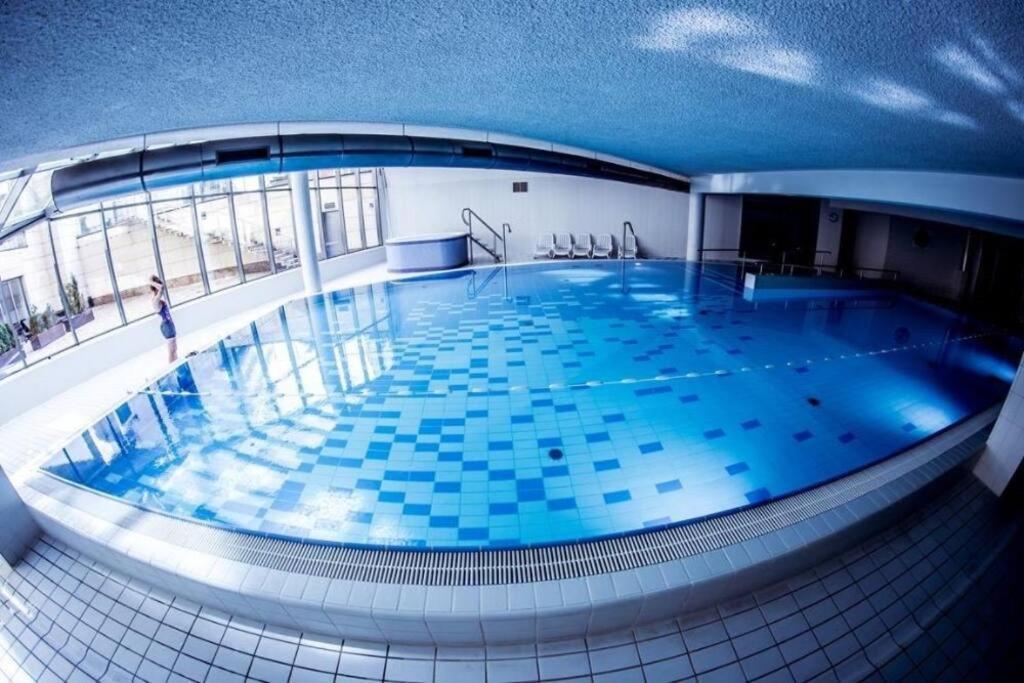 Premium Apartment For Old Town & Jewish Quarter - Balcony Plus Pool Onsite Krakau Exterior foto